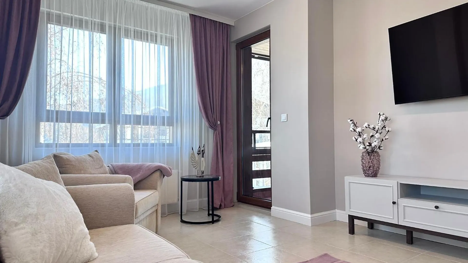 Apartament Elegance28 - Stylish Mountain Retreat In Bansko By Flat Mаnager